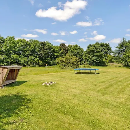 Lovely In With Wifi בית נופש