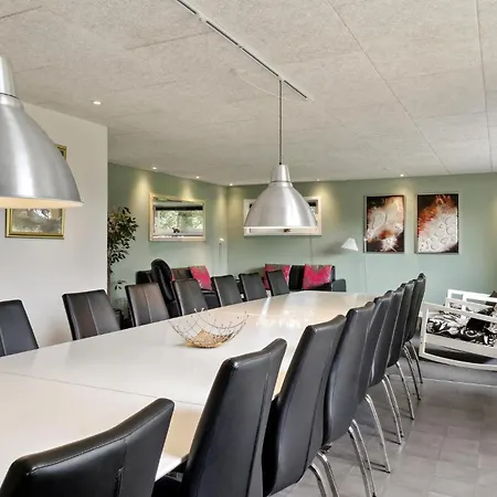 Semesterbostad Lovely In With Wifi