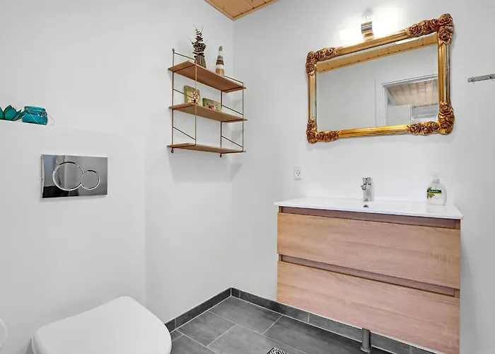 Lovely In With Wifi Holiday home