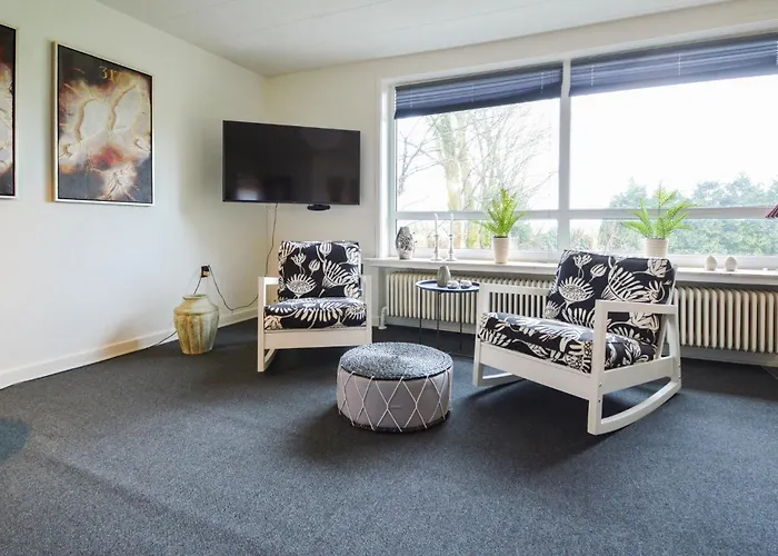 Holiday home Lovely In With Wifi