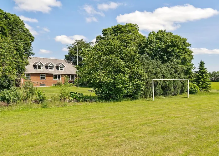 Lovely In With Wifi Holiday home