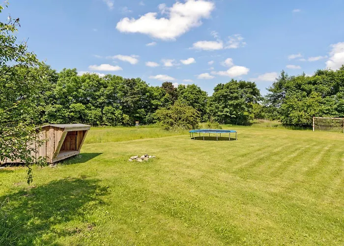 Lovely In With Wifi Holiday home