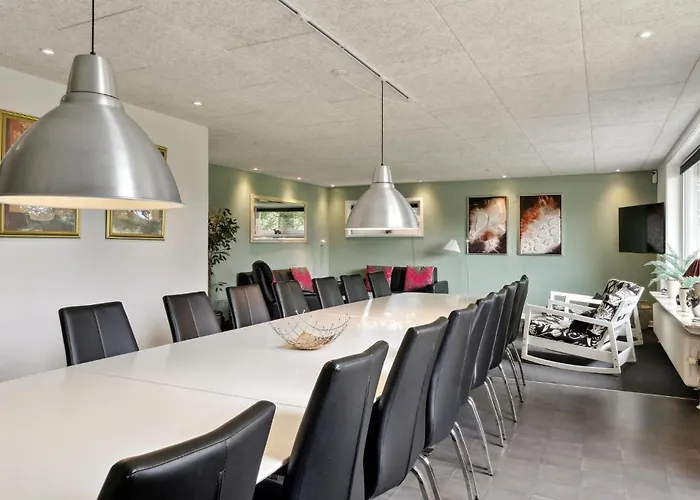 Holiday home Lovely In With Wifi